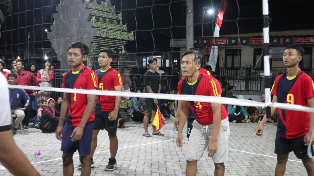 Karang Taruna Darmo Bakti Bangkit, Awali Kegiatan Dengan Adakan Turnamen Bola Voli Se Desa Kapuran